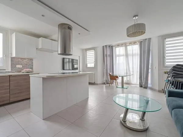 Duplex 5 pièces 82 m²