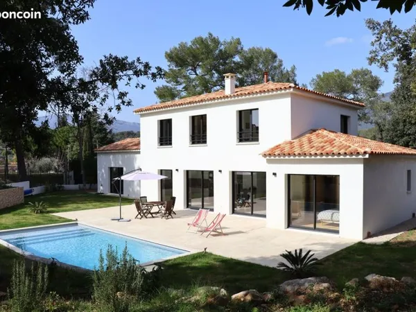 Villa T6 neuve de standing