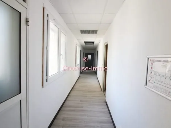 LA DELORME belle surface de bureaux de 110 m²