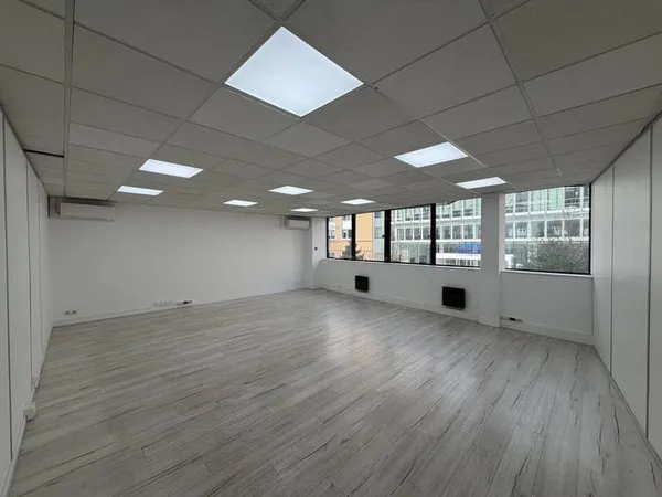 Bureaux 260 m²