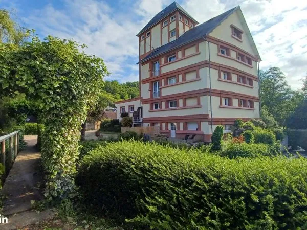 Idéal jeune couple ou investisseur, loft atypique avec 2 parkings dans environnement exceptionnel