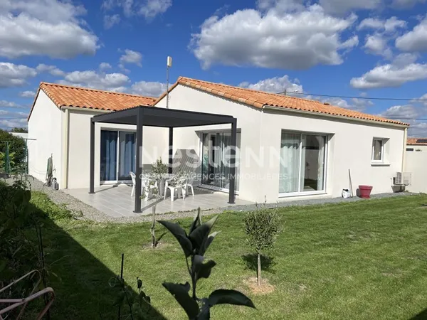 TRIAIZE, Maison de plain pied de 2024