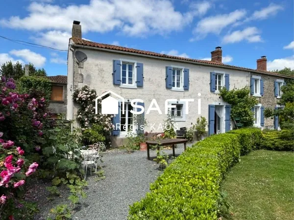 Maison avec gîtes, piscine et dépendance