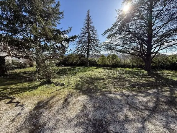 Terrain 420 m²