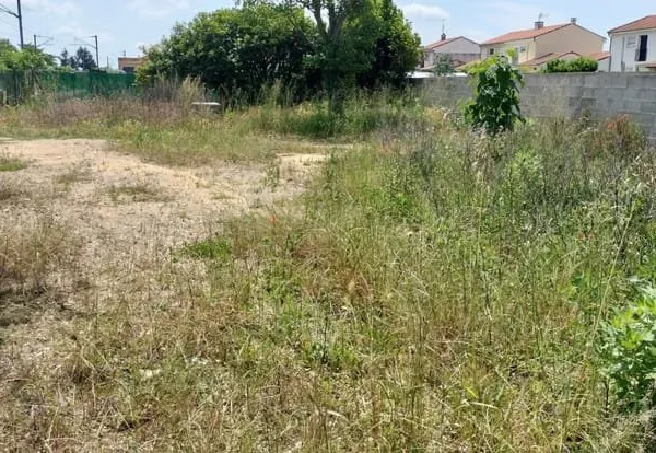 Terrain à bâtir viabilisé - 610 m2 - Romans sur Isère quarti