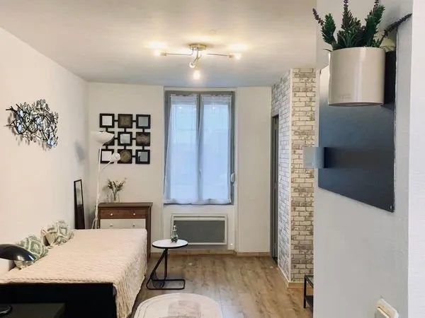 Loue studio meublé 23m² Reims centre + parking privatif