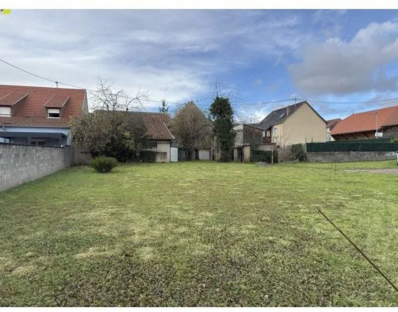 TERRAIN DE 5 ARES (500 M2) CONSTRUCTIBLE - LIBRE CONSTRUCTIO