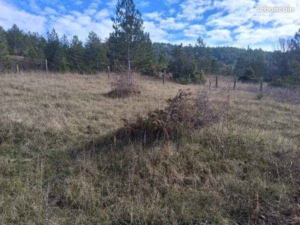Terrain de 1.9 ha