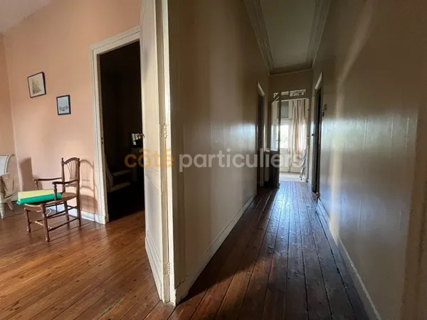 Echoppe double à rénover avec grand jardin