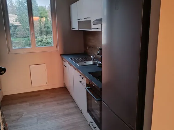 Appartement meublé F3 à Louer