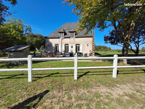 Maison 10 pièces 195 m²