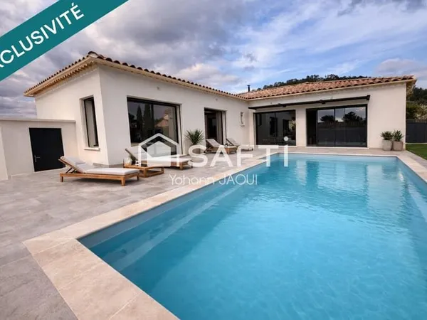 Villa contemporaine T5 neuve de plain-pied, piscine et pool-house, terrain plat de 2 117 m²