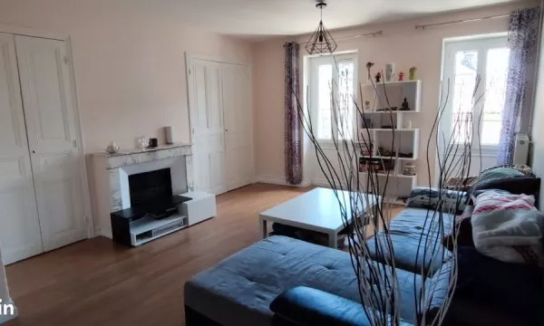 Appartement 100m2 - terrasse - colocation étudiant et jeune travailleur à 10 km de Valence au vert
