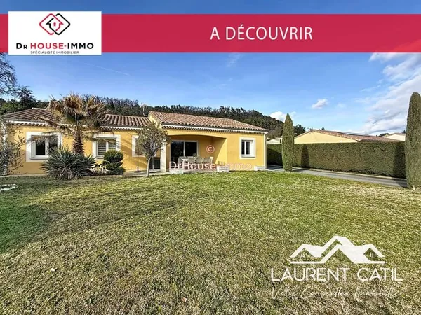 Maison contemporaine de plain-pied 94 m² 3 chambres garage jardin soigné Mours-Saint-Eusèbe