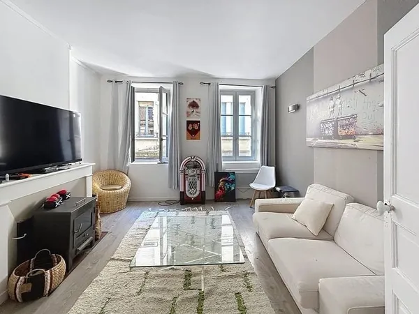 Magasin et appartement hyper centre Gaillac