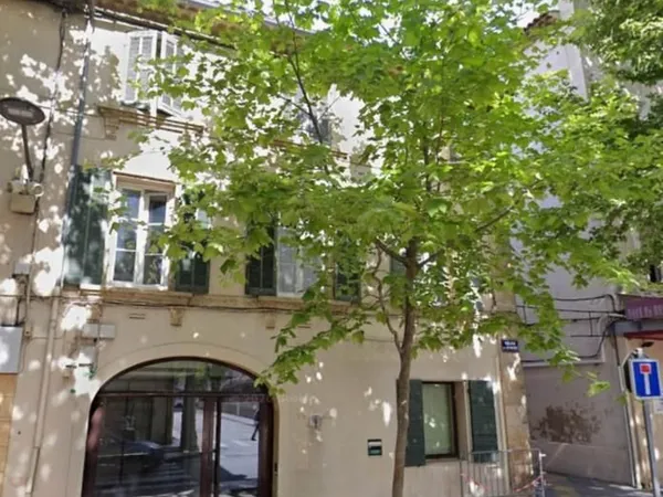 Local commercial 192 m²
