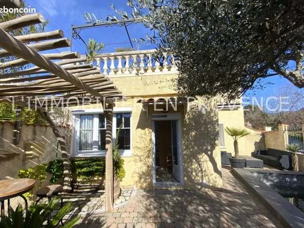 Maison 3 pièces - 96m2 - Piscine