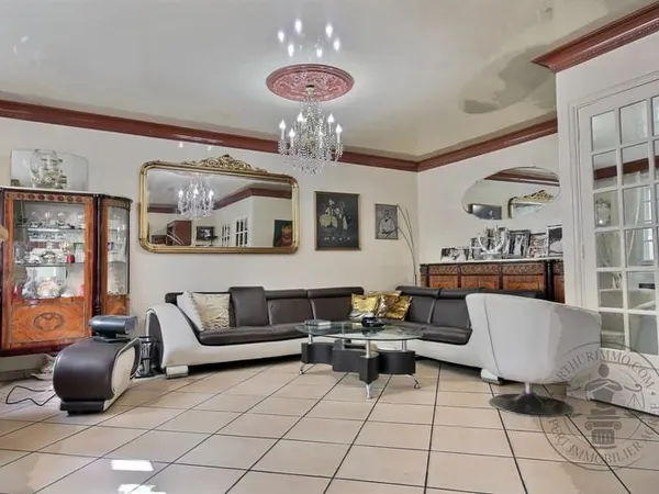 Maison 210m2 - Jardin Terrasse - Proche RER et Métro