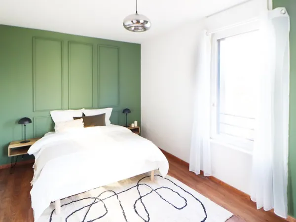 Chambre raffinée de 15 m² à louer en coliving à Li