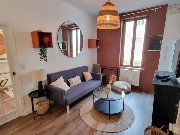 Charmant Appartement Meublé : Idéal étudiant ou jeune actif