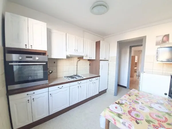GRENOBLE - Appartement Meublé - 3 Pièces + Cuisine