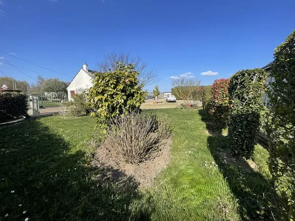 Seiches sur le Loir - Terrain à bâtir - 300 m²