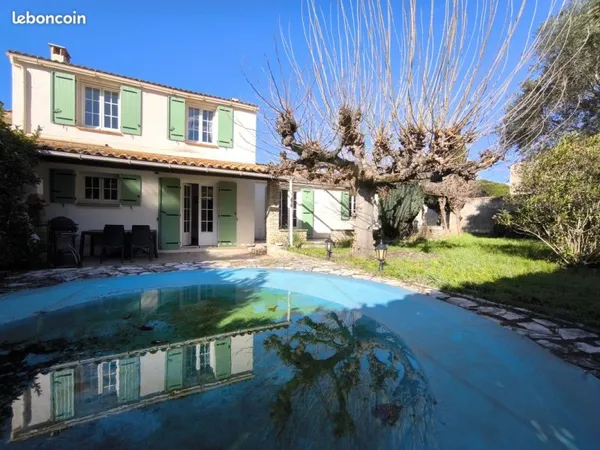 PLAN D'ORGON - Villa familiale 122 m², 5 pièces, terrain clos de 518 m²