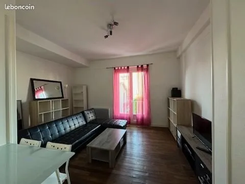 Superbe T3 meublé de 65 m2 au coeur de Limoges, 2 chambres, Wifi, machine à laver, lave vaisselle, c