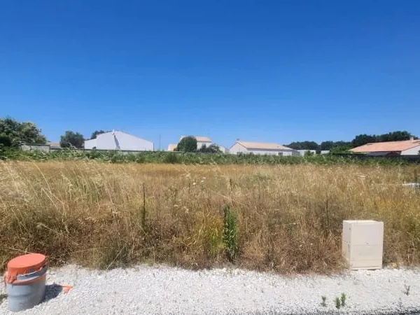 Terrain 390 m²