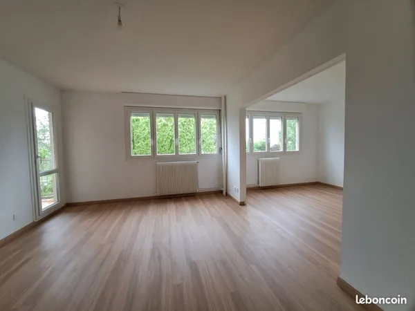 F4 à vendre