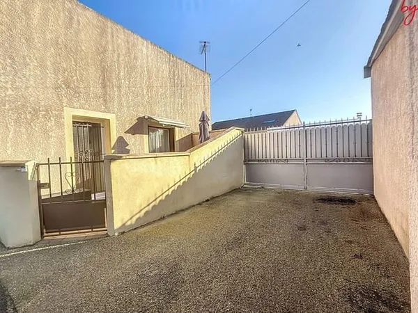 Maison 8 pièces 450 m²