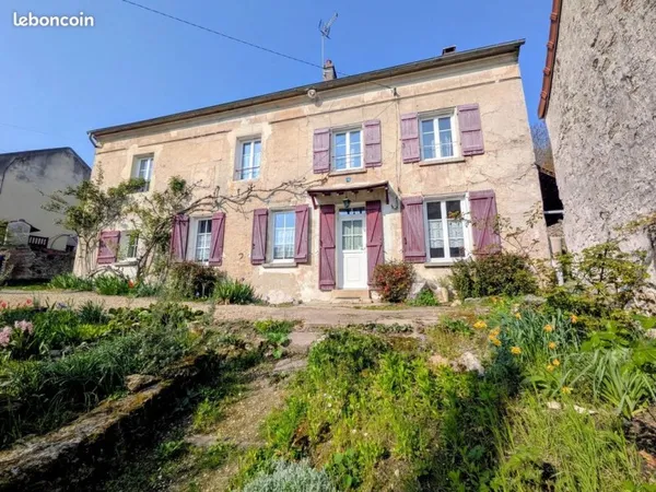 Longère 5 pièces 196 m²