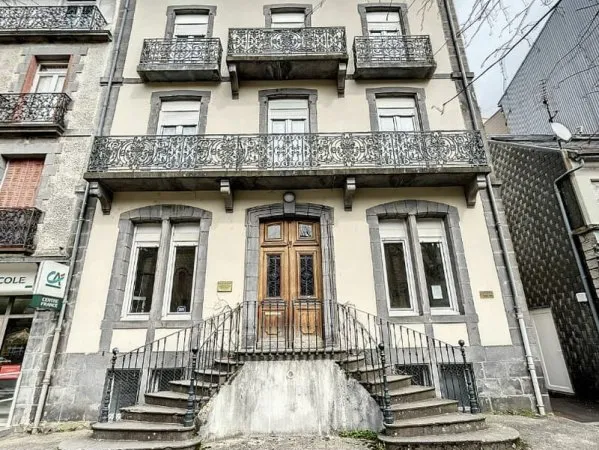 Immeuble La Bourboule 390 m2