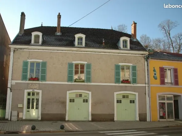 Maison 5 pièces 225 m²