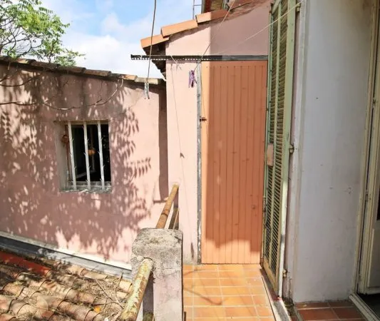GRAND T2 44,5 M2 + BALCON SANS VIS A VIS