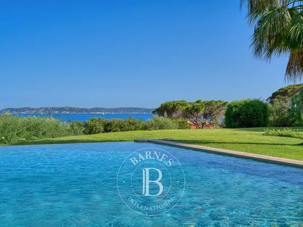 SAINTE-MAXIME - VILLA - PISCINE - 7 CHAMBRES - PROCHE CENTRE