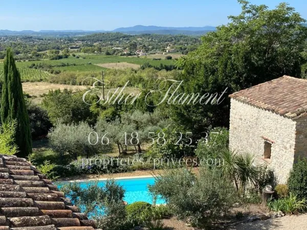 Maison 10 pièces 292 m²