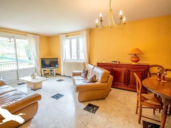Maison de ville de 9 pièces principales