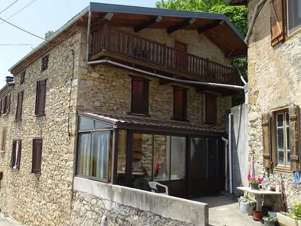 Maison 4 pièce(s) 136 m2