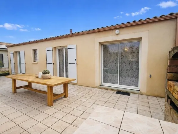 PAVILLON DE 87m² à BENON, 2014, 3CH