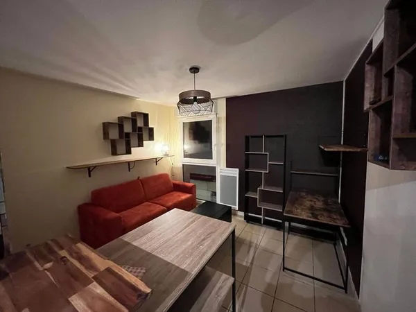 Studio 1 pièce 18 m²