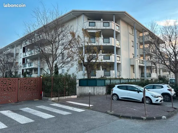Stationnement Location Draguignan   140€