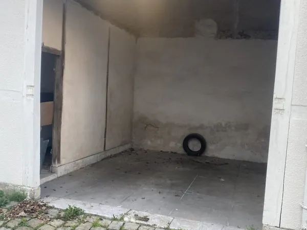 A LOUER - Boulevard Foch - Box