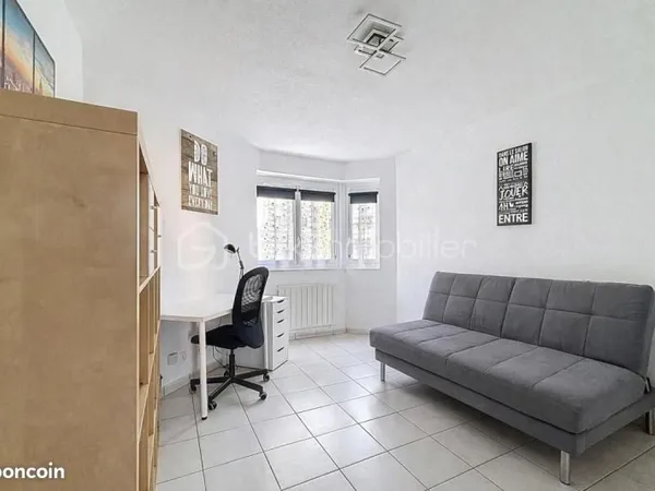 Studio 1 pièce 25 m²