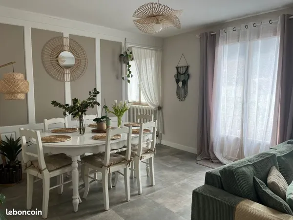 Location F3 - Centre ville Poligny - Belle Vue - 75 m2 - Pas de frais d'agence