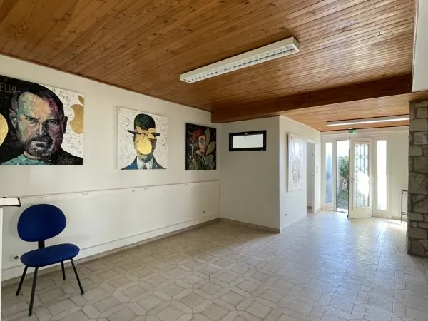 Local professionnel 90 m²