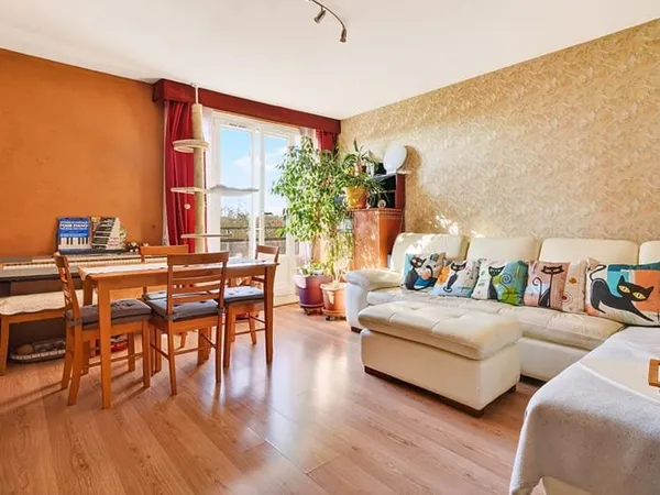 3 pièces traversant avec balcons 66.43 m² Rosny-sous-Bois