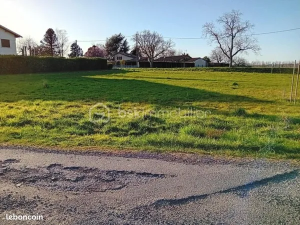 Terrain 1 585 m² Pointis De Riviere
