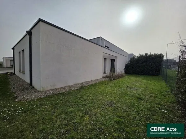Bureau 105 m²