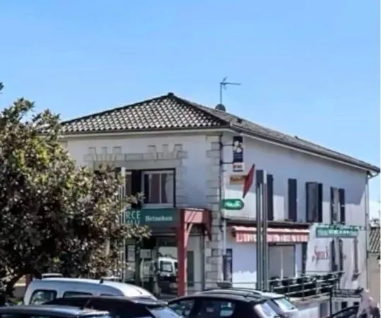 A vendre murs d un immeuble loué